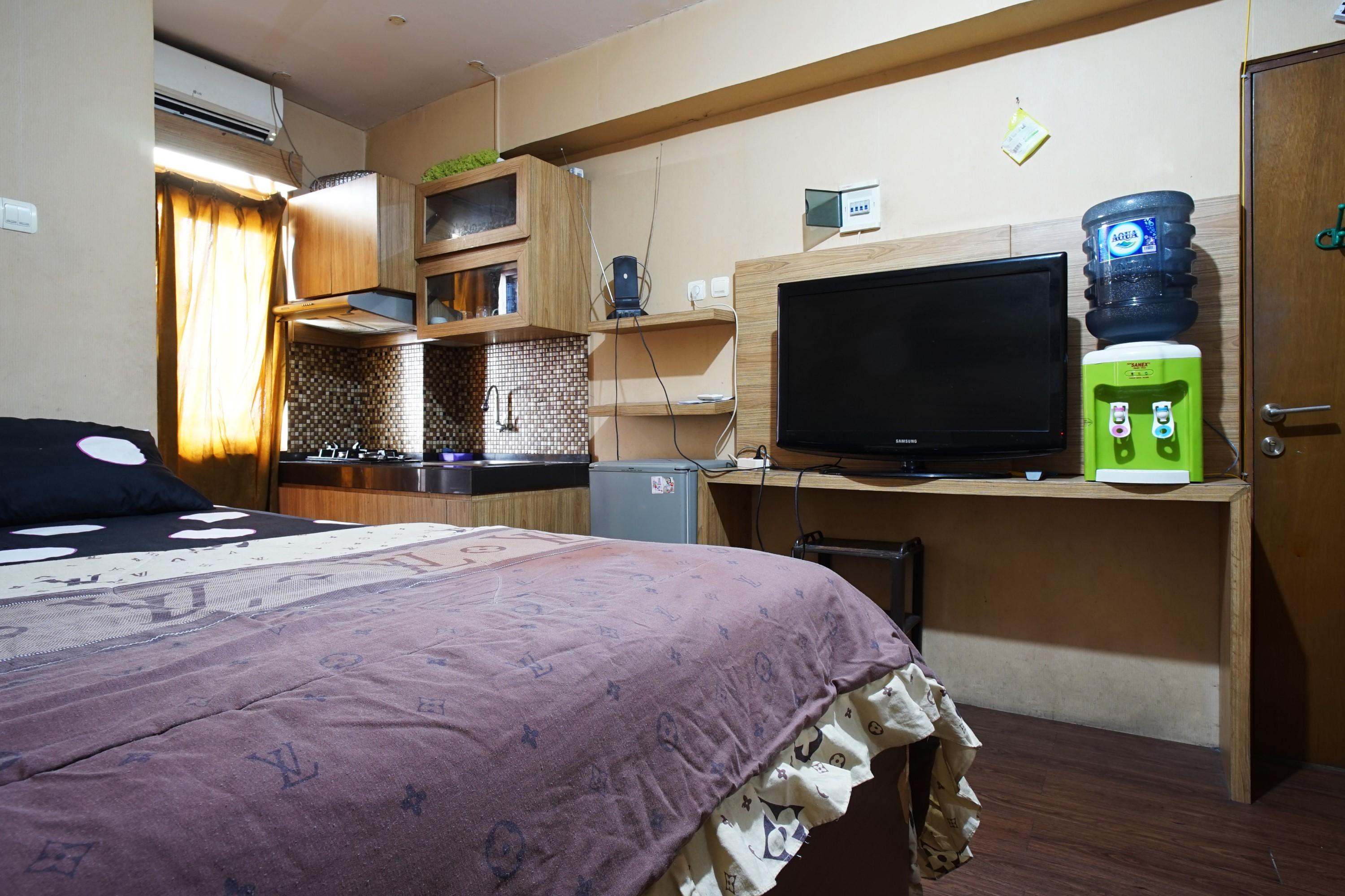 7 Point At Gateway Cicadas Apartemen