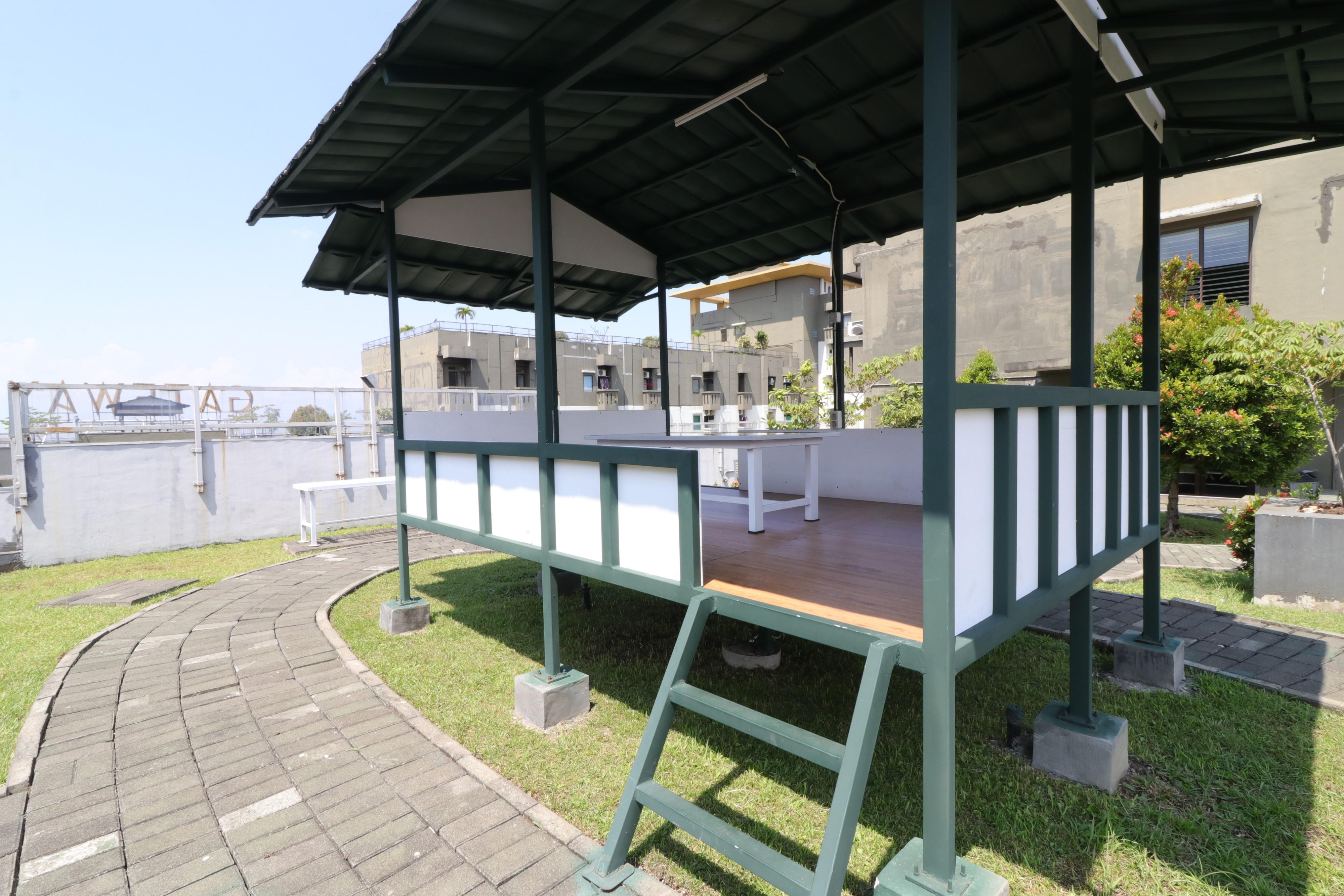 7 Point At Gateway Cicadas Apartemen